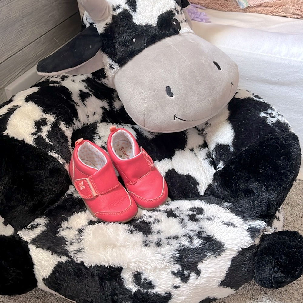 Carter’s toddler walking shoes